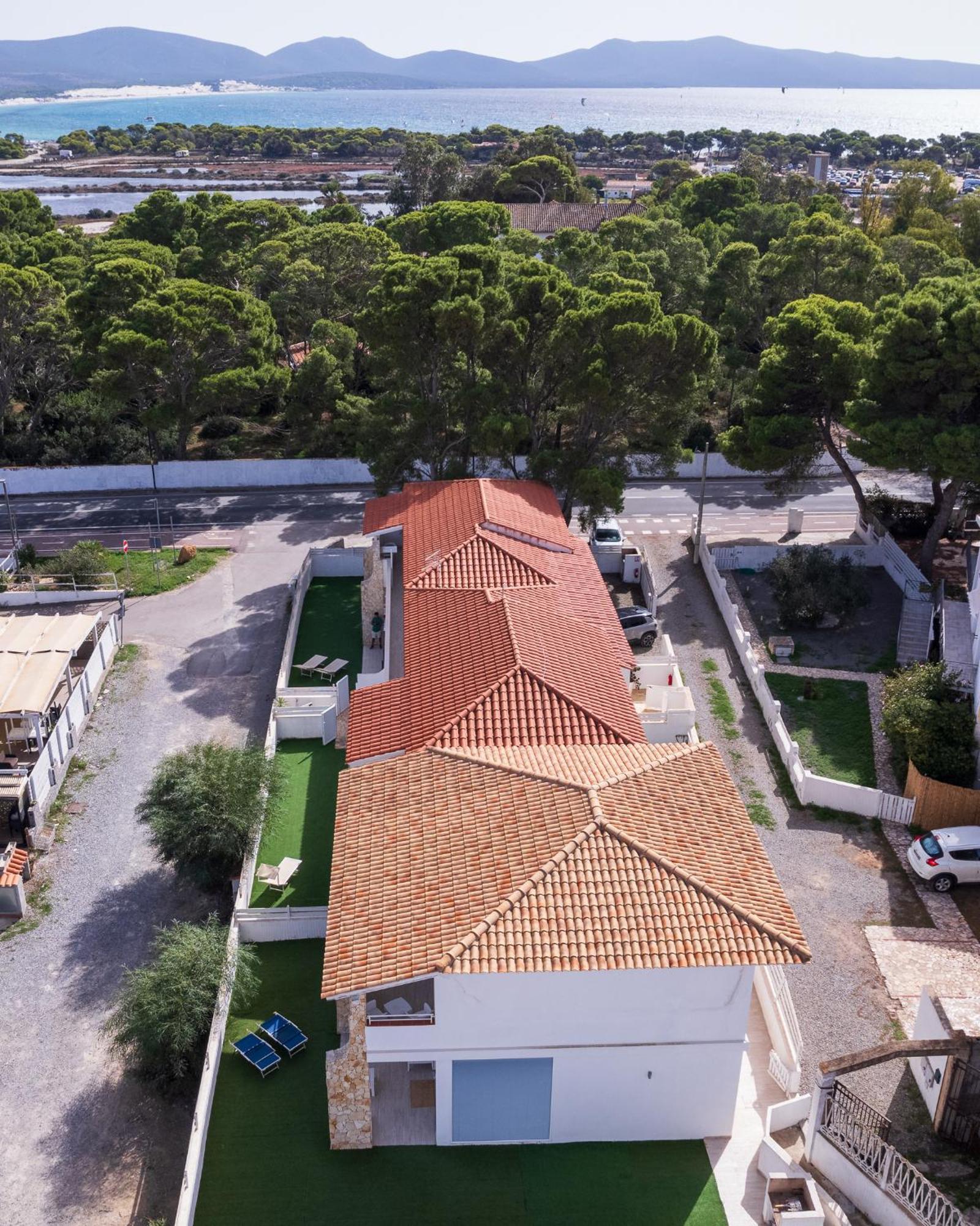 Case Vacanze "Bianco Mare" Porto Pino Exterior photo