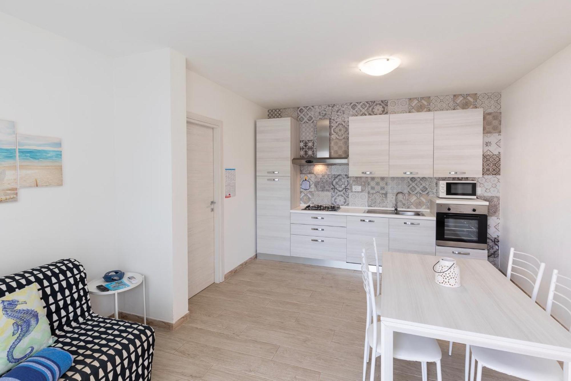 Case Vacanze "Bianco Mare" Porto Pino Room photo